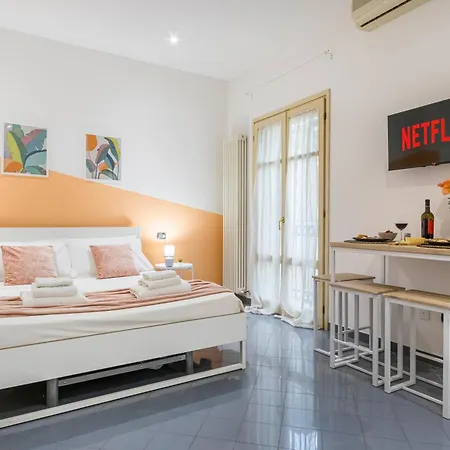 Vista Duomo, 4 Persone, Wifi, Aria Condizionata, Smart Tv * Parma