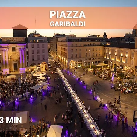 Vista Duomo, 4 Persone, Wifi, Aria Condizionata, Smart Tv Parma