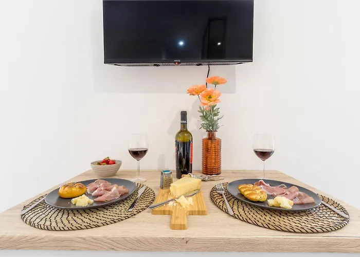 Apartment Vista Duomo, 4 Persone, Wifi, Aria Condizionata, Smart Tv Parma